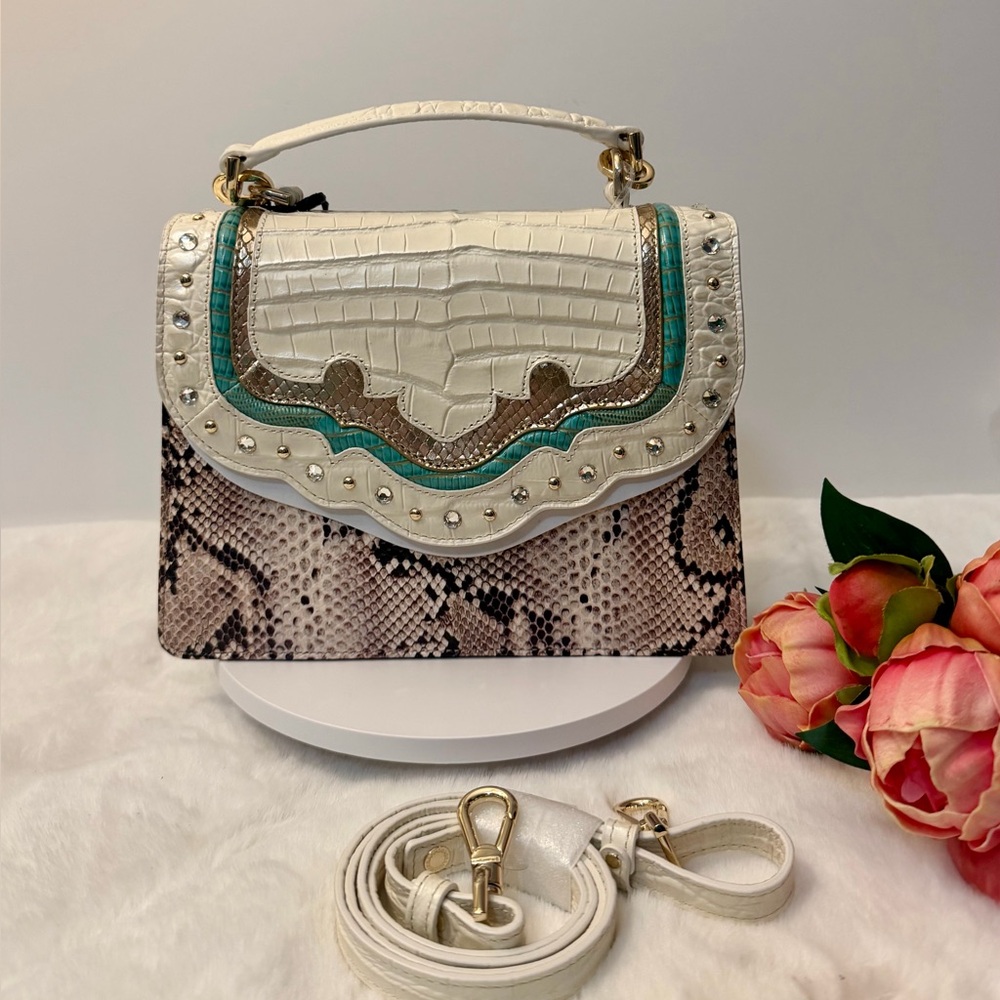 Brahmin small Hallie in cloud dancer Dubois